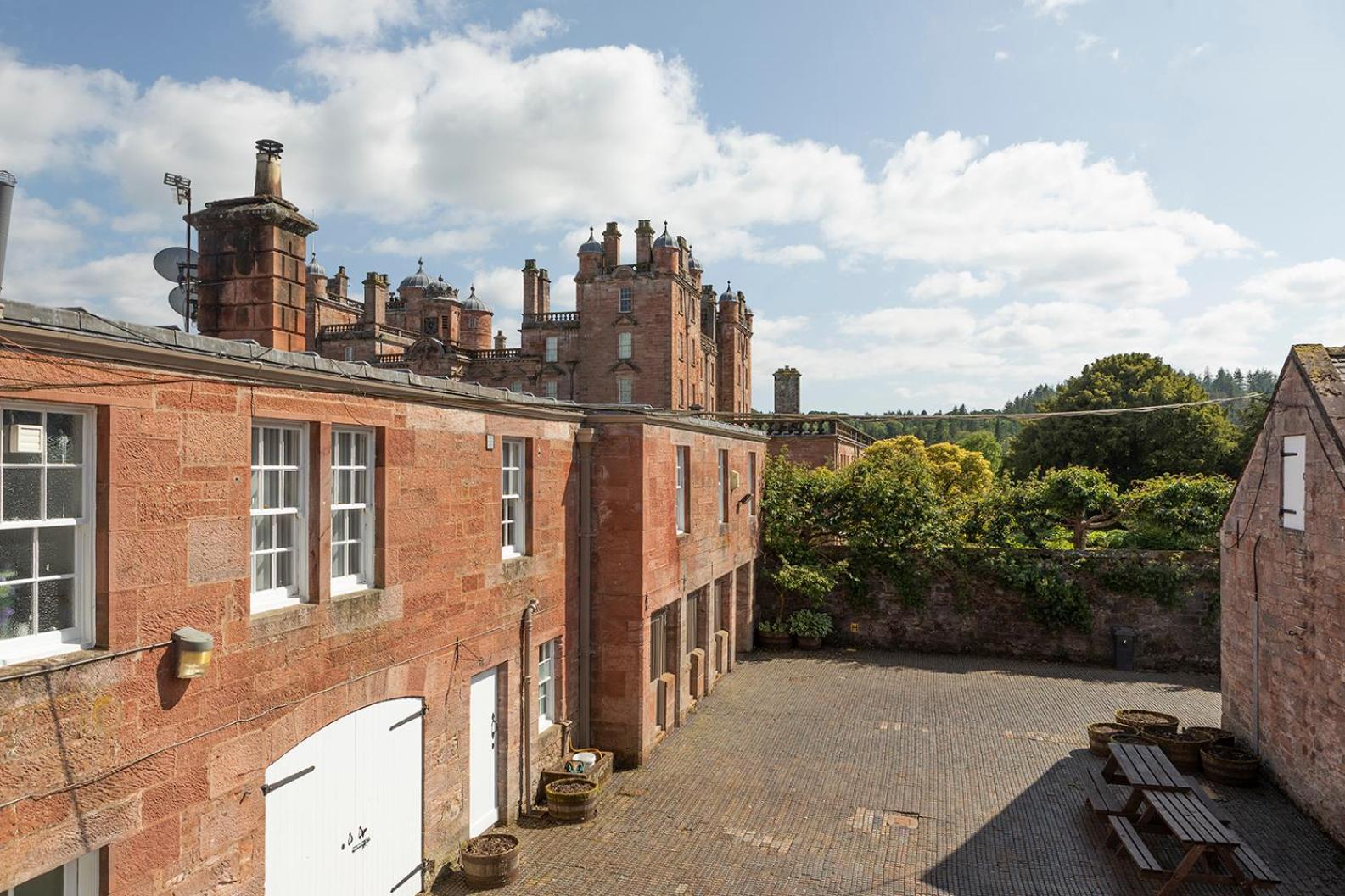 Апартаменты Stableyard Studio: Drumlanrig Castle Торнхилл Экстерьер фото